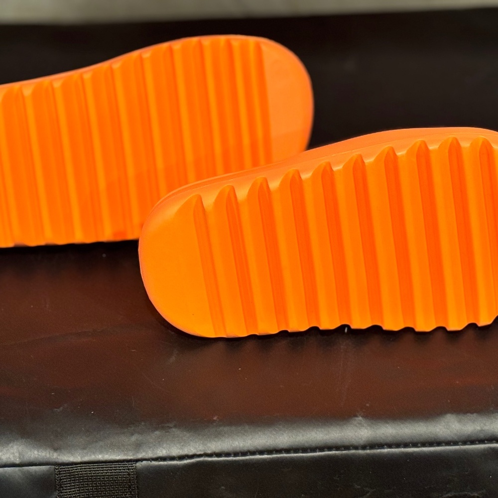 Yezzy slides